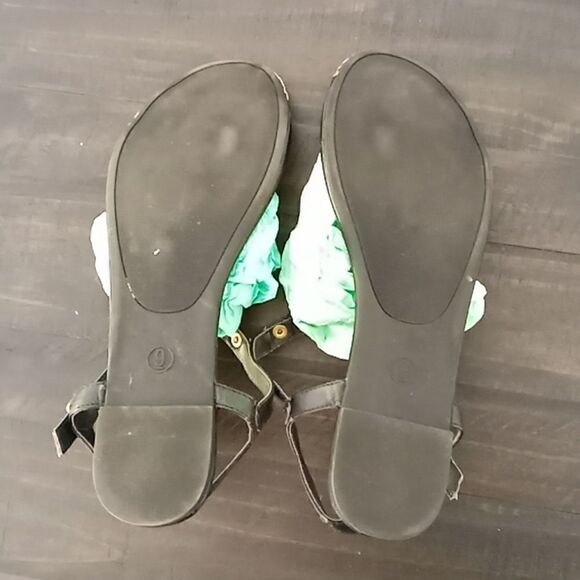 Black and gold sandals size 9 - Picture 5 of 7